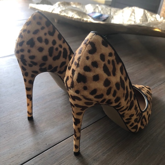 Steve Madden Cheetah Pumps - Picture 3 of 3